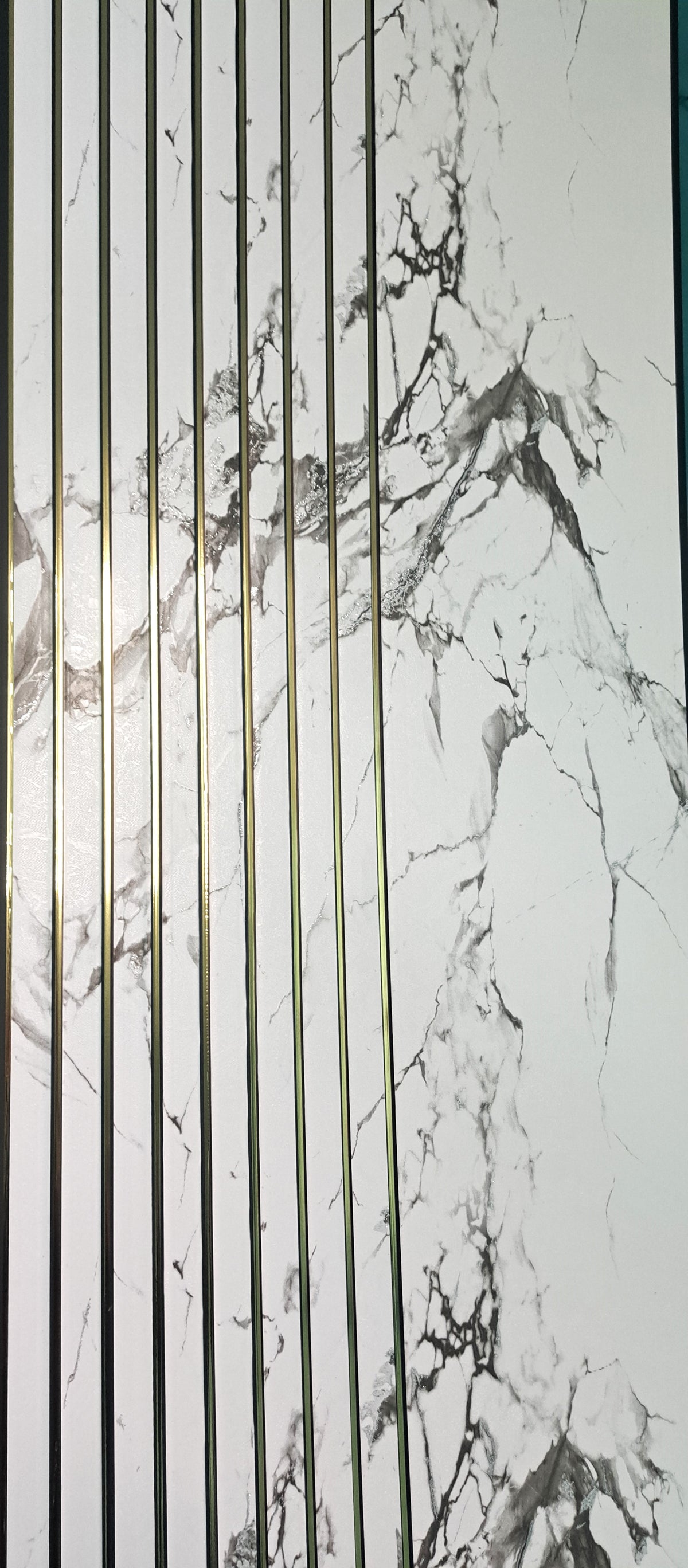 FLUTED PANEL