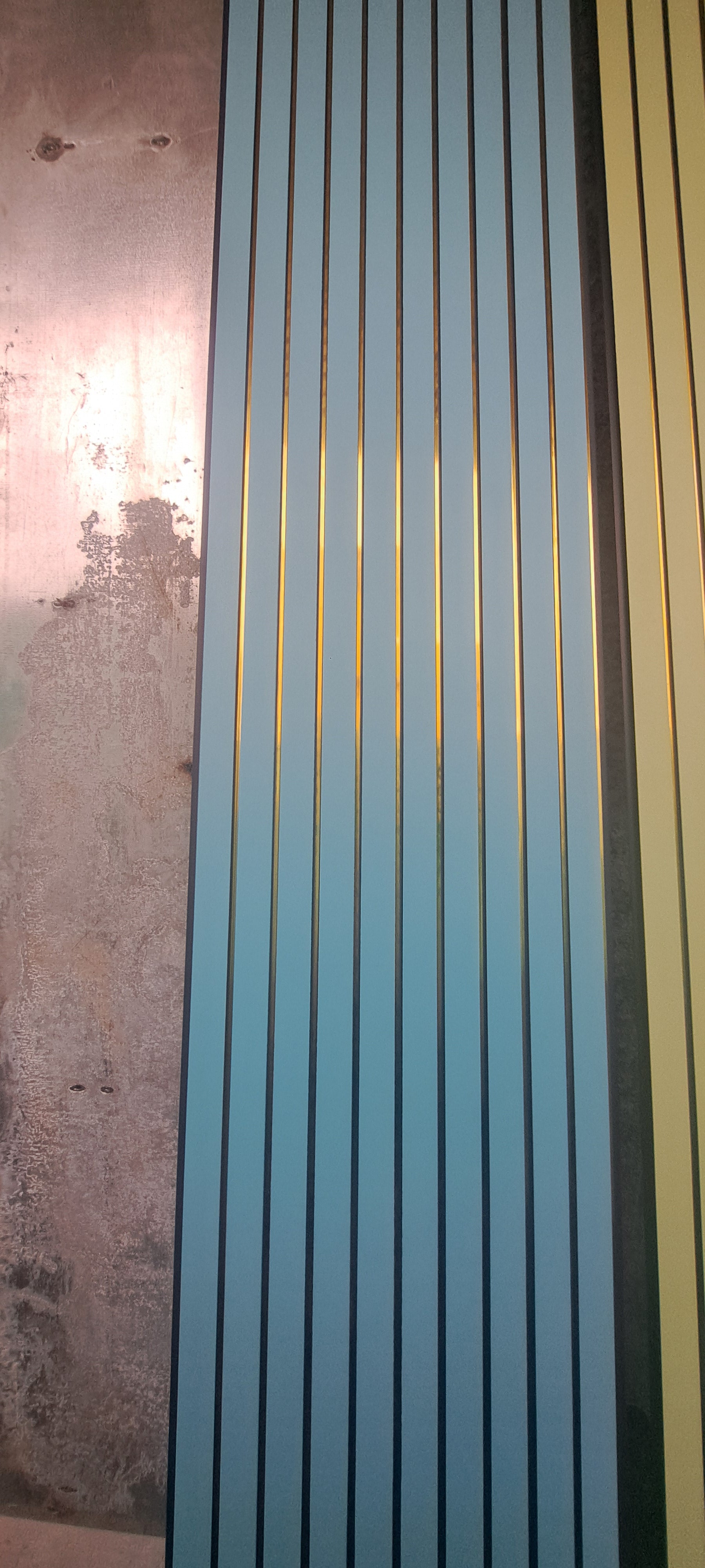 FLUTED PANEL