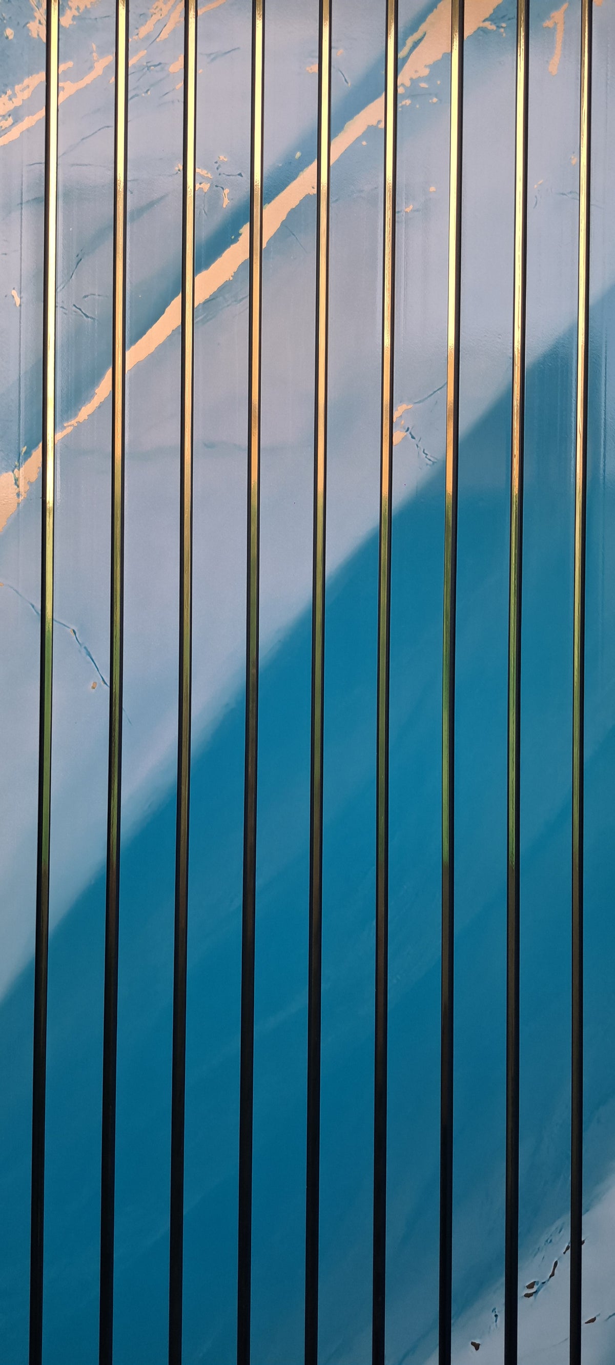 FLUTED PANEL
