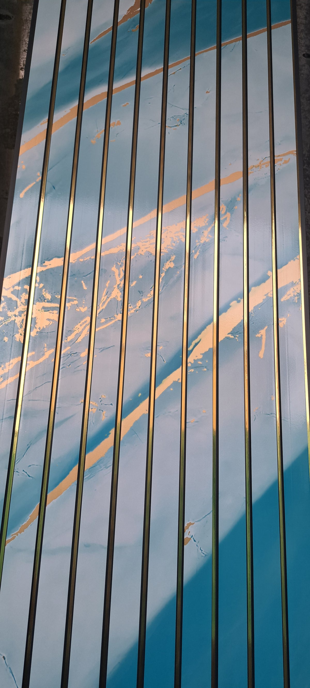 FLUTED PANEL