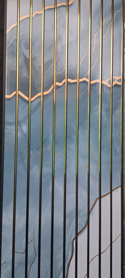FLUTED PANEL