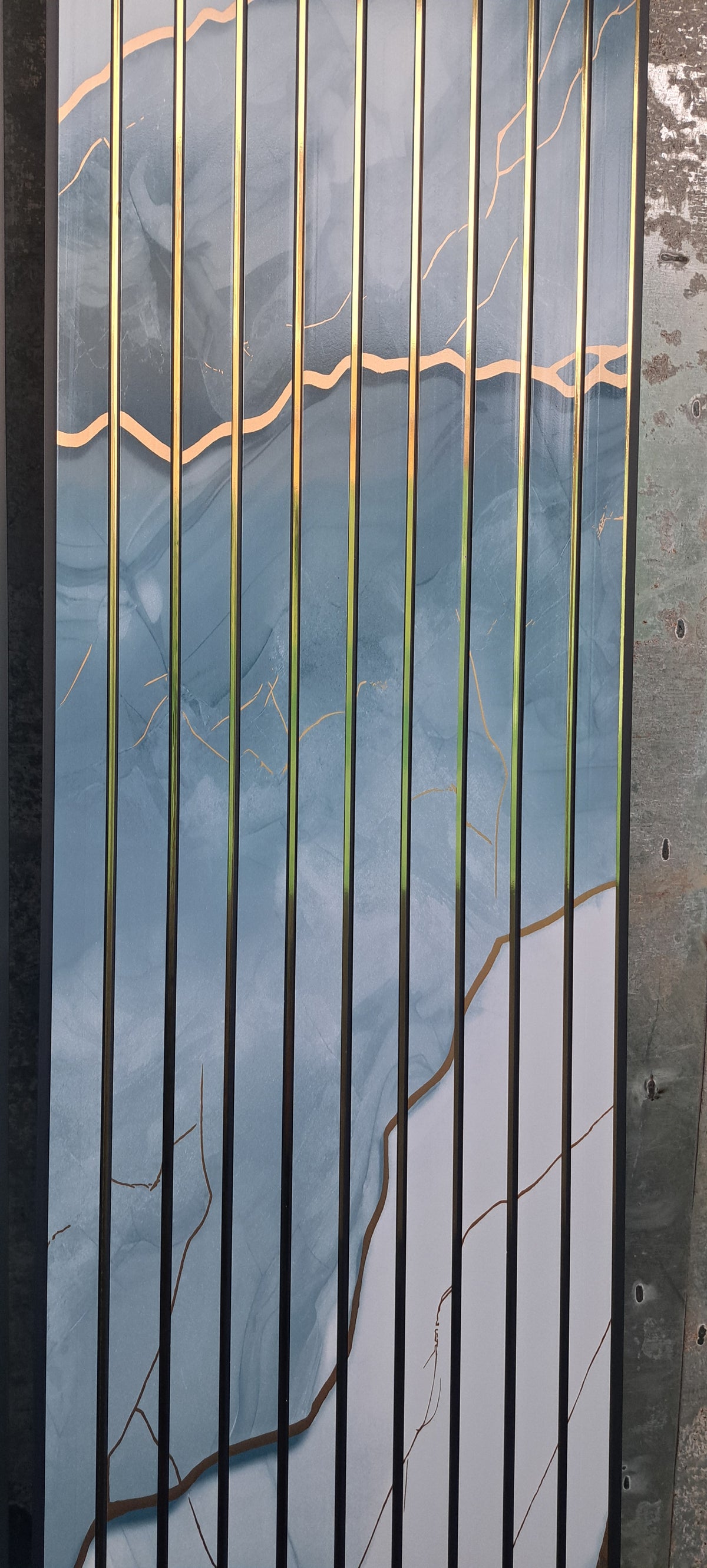 FLUTED PANEL