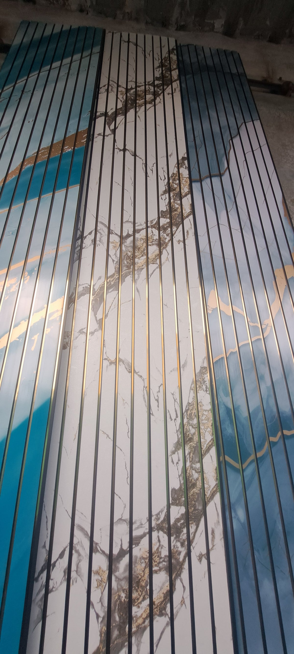 FLUTED PANEL