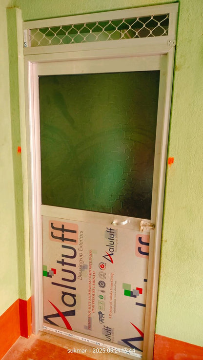 Aluminium gate